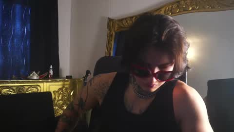 Snapshot of dantecoppolaa chatting on 02-16-25, 06:43 Dante coppola online show from 02-16-25, 06:43