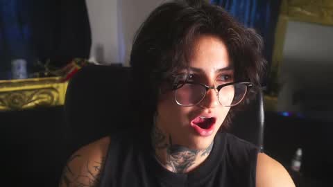 Snapshot of dantecoppolaa chatting on 02-18-25, 02:49 Dante coppola online show from 02-18-25, 02:49