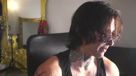 Snapshot of dantecoppolaa chatting on 02-25-25, 08:41 Dante coppola online show from 02-25-25, 08:41