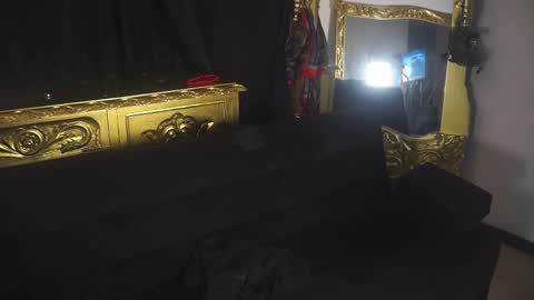 Snapshot of dantecoppolaa chatting on 03-06-25, 12:21 Dante coppola online show from 03-06-25, 12:21