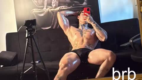 Snapshot of dantecoppolaa chatting on 09-08-25, 08:52 Dante coppola online show from 09-08-25, 08:52