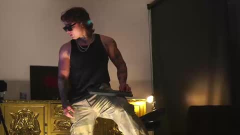 Snapshot of dantecoppolaa chatting on 10-03-25, 12:40 Dante coppola online show from 10-03-25, 12:40