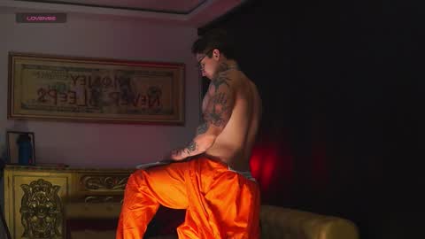 Snapshot of dantecoppolaa chatting on 10-31-25, 11:39 Dante coppola online show from 10-31-25, 11:39