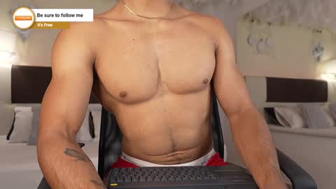 Snapshot of danteestone chatting on 10-27-25, 08:35 Dante online show from 10-27-25, 08:35