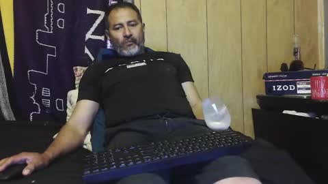 dantehot82 online show from 12-21-25, 03:08