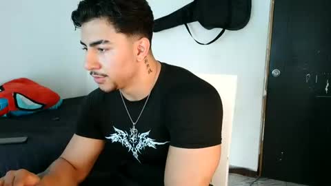 Snapshot of dantevicius chatting on 11-09-25, 05:11 Dante Vicius online show from 11-09-25, 05:11