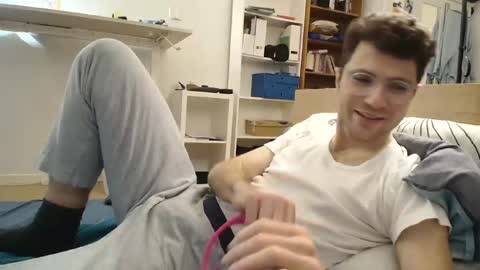 Daniel online show from 01-06-25, 03:40