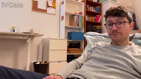 Snapshot of dantheman233 chatting on 02-15-26, 03:42 Daniel online show from 02-15-26, 03:42