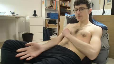 Snapshot of dantheman233 chatting on 03-27-26, 09:47 Daniel online show from 03-27-26, 09:47