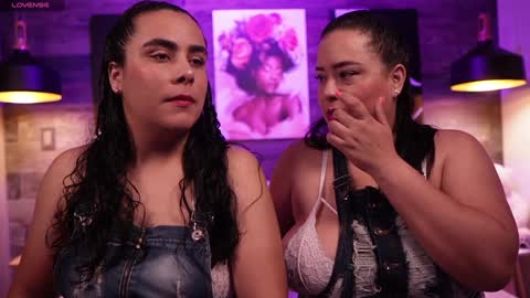 Snapshot of dany_alexa chatting on 01-27-25, 01:09 Dany And Alexa online show from 01-27-25, 01:09