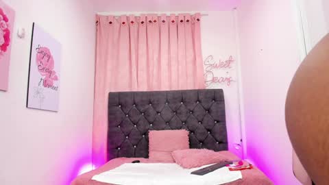 hi im DanyBest Squirter here on cb online show from 12-25-24, 06:52