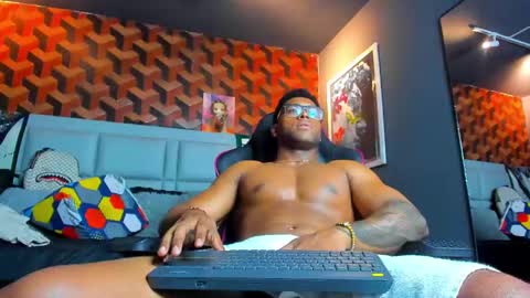 Snapshot of dany_dryy chatting on 02-24-25, 01:13 Dany online show from 02-24-25, 01:13