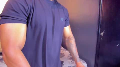 Snapshot of dany_dryy chatting on 10-13-25, 11:27 Dany online show from 10-13-25, 11:27