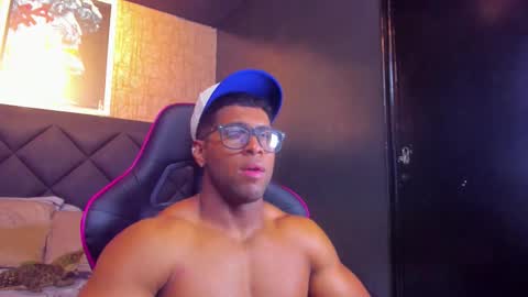 Snapshot of dany_dryy chatting on 10-23-25, 08:13 Dany online show from 10-23-25, 08:13