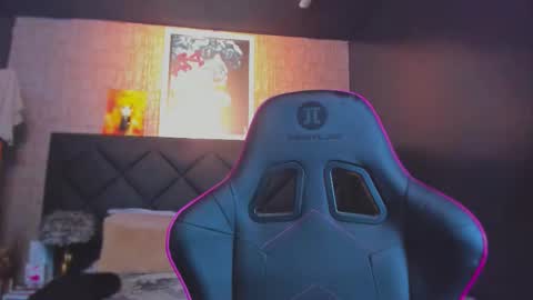 Snapshot of dany_dryy chatting on 11-21-25, 12:54 Dany online show from 11-21-25, 12:54