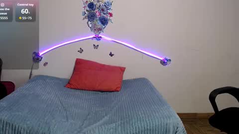 Snapshot of danyxs1 chatting on 11-17-25, 12:00 DANYXS1 online show from 11-17-25, 12:00