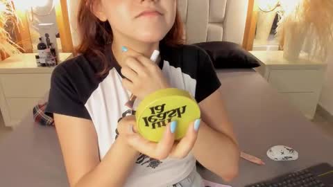 daphne_and_roger online show from 09-13-25, 11:32