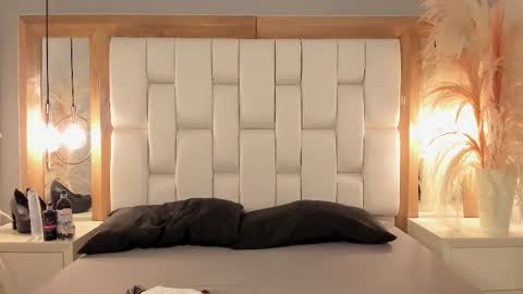 daphne_and_roger online show from 09-16-25, 11:33