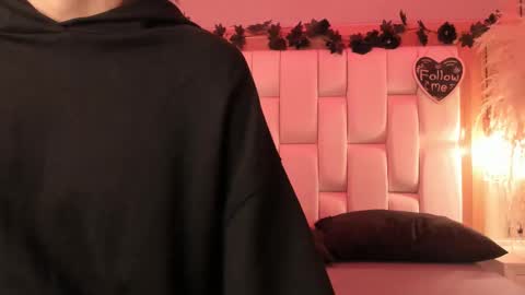 daphne_and_roger online show from 02-11-26, 10:53