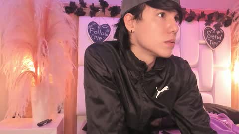 daphne_and_roger online show from 03-20-26, 11:04