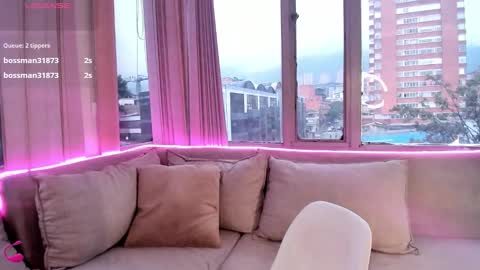 daphne_chers online show from 10-22-25, 08:08