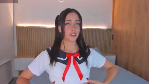 Snapshot of daphne_cooper1 chatting on 10-21-25, 02:01 daphne_cooper1 online show from 10-21-25, 02:01