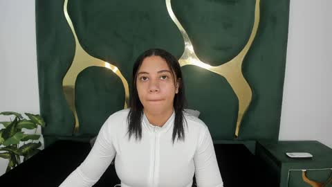 daphne_culeht online show from 05-13-26, 08:49