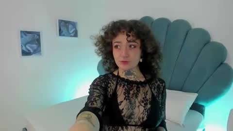 DaphneBlunt online show from 11-05-25, 02:39