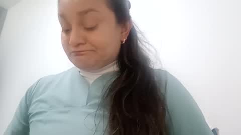 Snapshot of dapnne24 chatting on 09-24-25, 08:01 dapnne online show from 09-24-25, 08:01