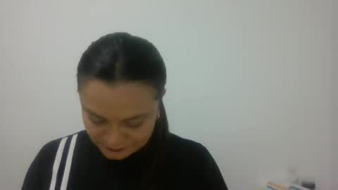 Snapshot of dapnne24 chatting on 09-25-25, 07:50 dapnne online show from 09-25-25, 07:50