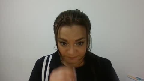 Snapshot of dapnne24 chatting on 11-19-25, 07:36 dapnne online show from 11-19-25, 07:36