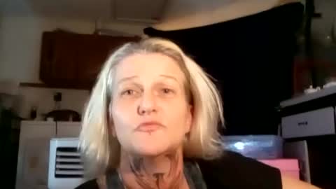 Snapshot of dapplepheonix chatting on 10-30-25, 07:43 Good Girl on Fire online show from 10-30-25, 07:43