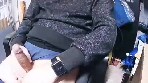 Snapshot of dar12173 chatting on 01-15-25, 07:37 dar12173 online show from 01-15-25, 07:37