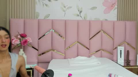    online show from 10-30-25, 01:18