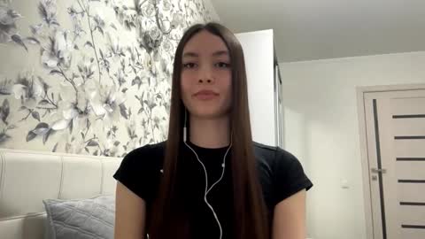 Lina online show from 02-28-26, 06:58