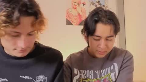 darcy_and_stolas online show from 02-01-26, 06:23