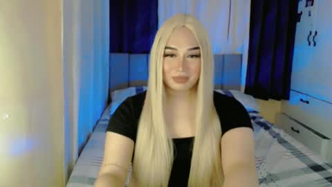 Snapshot of darcy_world chatting on 12-07-24, 05:20 DARCY online show from 12-07-24, 05:20