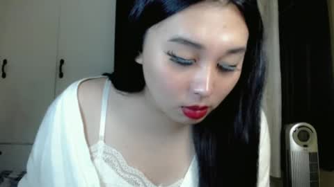 Snapshot of darcy_world chatting on 12-13-24, 07:32 DARCY online show from 12-13-24, 07:32