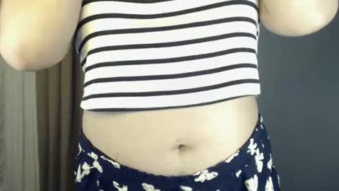 Snapshot of darcy_world chatting on 02-09-25, 01:33 DARCY online show from 02-09-25, 01:33