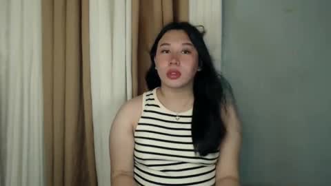 Snapshot of darcy_world chatting on 02-09-25, 04:36 DARCY online show from 02-09-25, 04:36