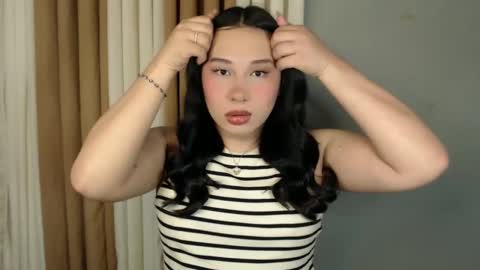 Snapshot of darcy_world chatting on 02-10-25, 12:41 DARCY online show from 02-10-25, 12:41