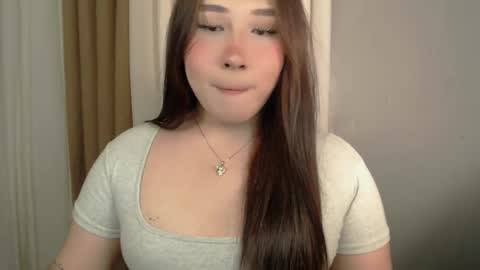 Snapshot of darcy_world chatting on 03-09-25, 10:08 DARCY online show from 03-09-25, 10:08