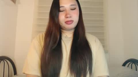 Snapshot of darcy_world chatting on 06-06-26, 04:01 DARCY online show from 06-06-26, 04:01