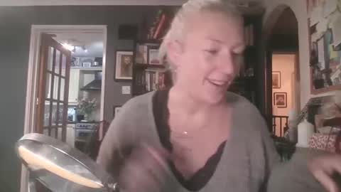 Darcy online show from 02-02-26, 09:08