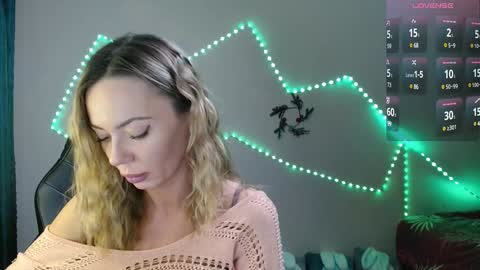 Snapshot of daria_spring chatting on 01-18-25, 06:21 Daria online show from 01-18-25, 06:21