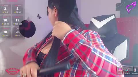  Darian  online show from 10-18-25, 02:29