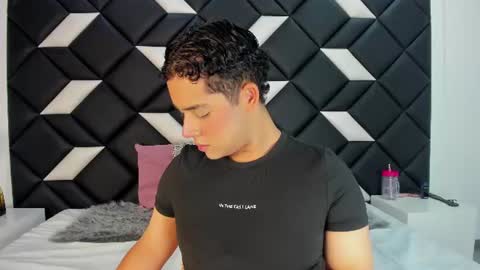 Darian  online show from 07-27-26, 07:21