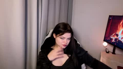 darina_wilsons online show from 10-28-25, 07:05