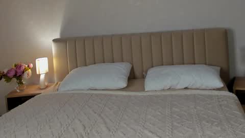 Snapshot of daringdaisy chatting on 12-02-25, 04:07 Your Cutie online show from 12-02-25, 04:07