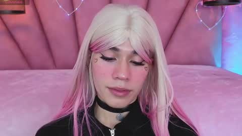 Snapshot of daripqueen chatting on 05-12-26, 01:41 DaripQueen online show from 05-12-26, 01:41